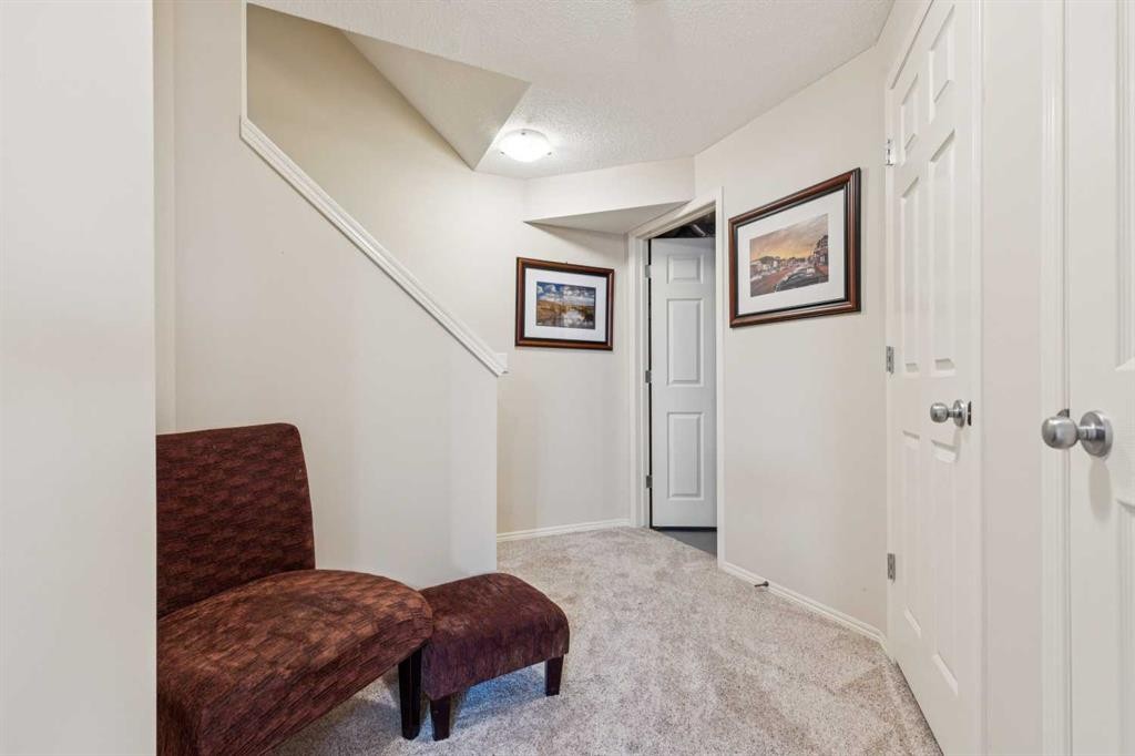 15008 Prestwick Boulevard Se, Calgary, AB - Indoor Photo Showing Other Room