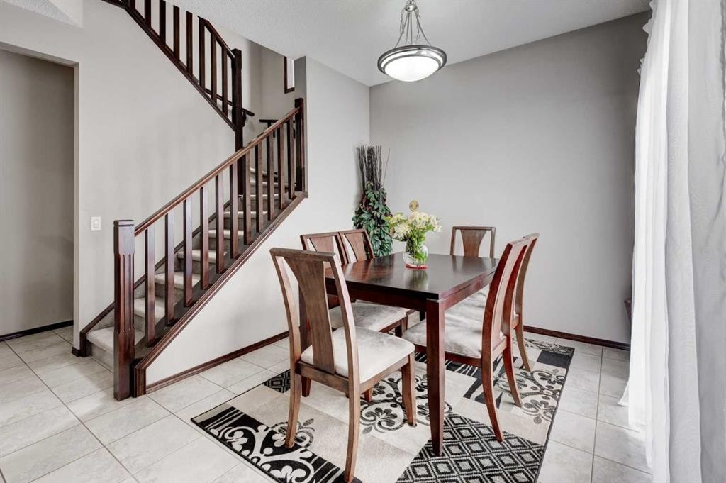 42 Everoak Green Sw, Calgary, AB