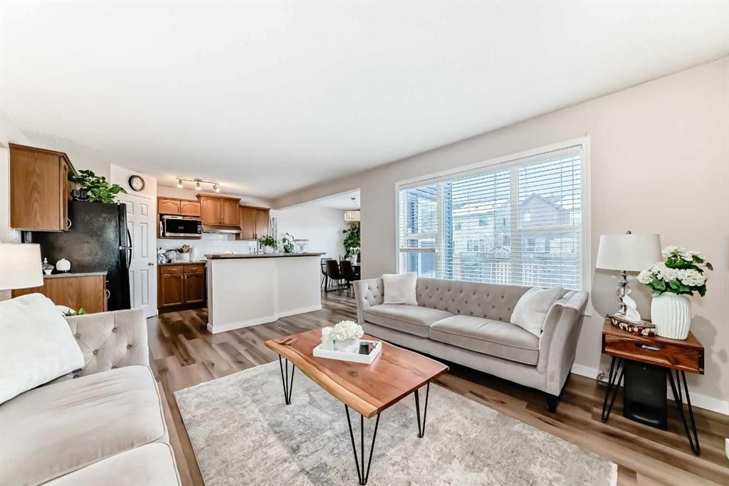 79 Saddleridge Close Ne, Calgary, AB - Indoor Photo Showing Living Room