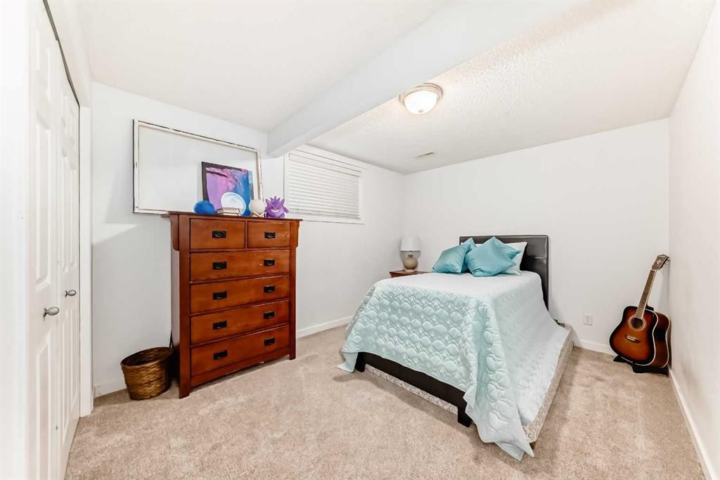 79 Saddleridge Close Ne, Calgary, AB - Indoor Photo Showing Bedroom