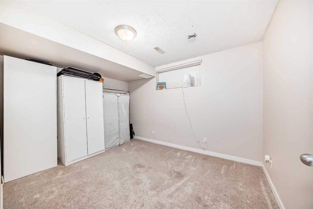 79 Saddleridge Close Ne, Calgary, AB - Indoor Photo Showing Other Room
