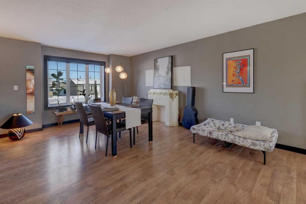 823 Bankview Drive, Drumheller, AB - Indoor