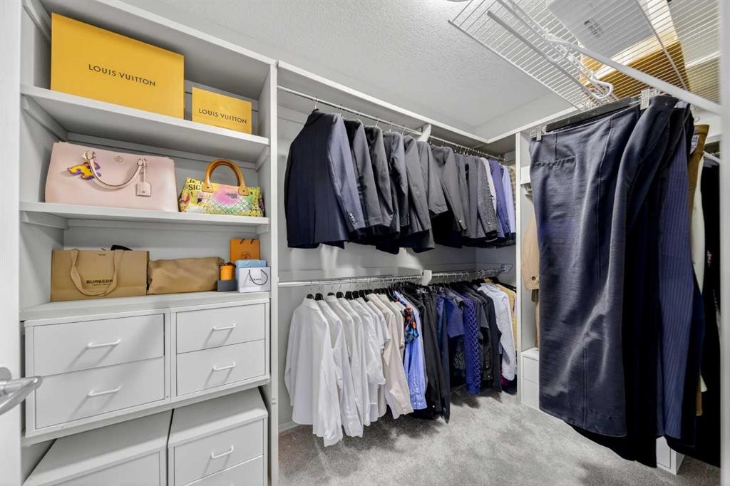 46 Discovery Ridge Road Sw, Calgary, AB - Indoor With Storage