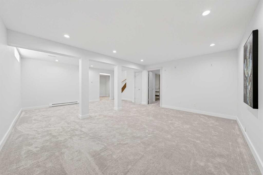 46 Discovery Ridge Road Sw, Calgary, AB - Indoor Photo Showing Other Room