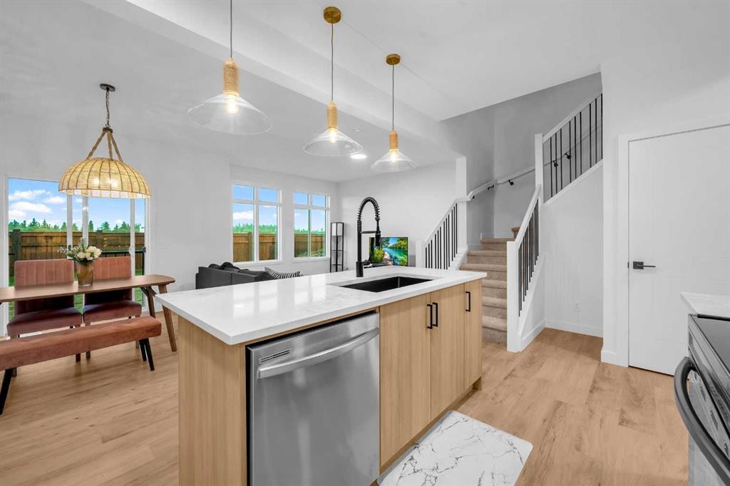 288 Sora Terrace Se, Calgary, AB - Indoor Photo Showing Kitchen With Upgraded Kitchen