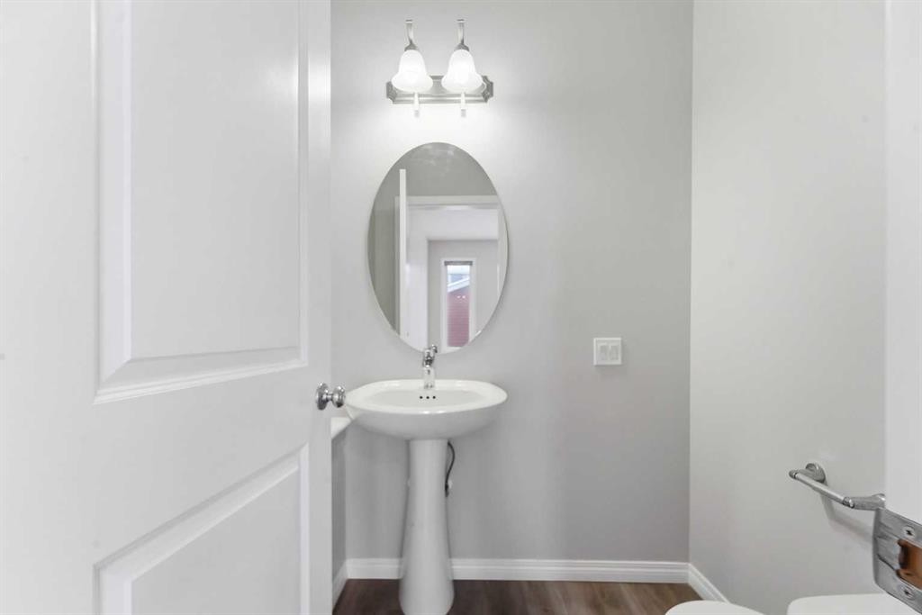 730 Redstone Drive Ne, Calgary, AB - Indoor Photo Showing Bathroom