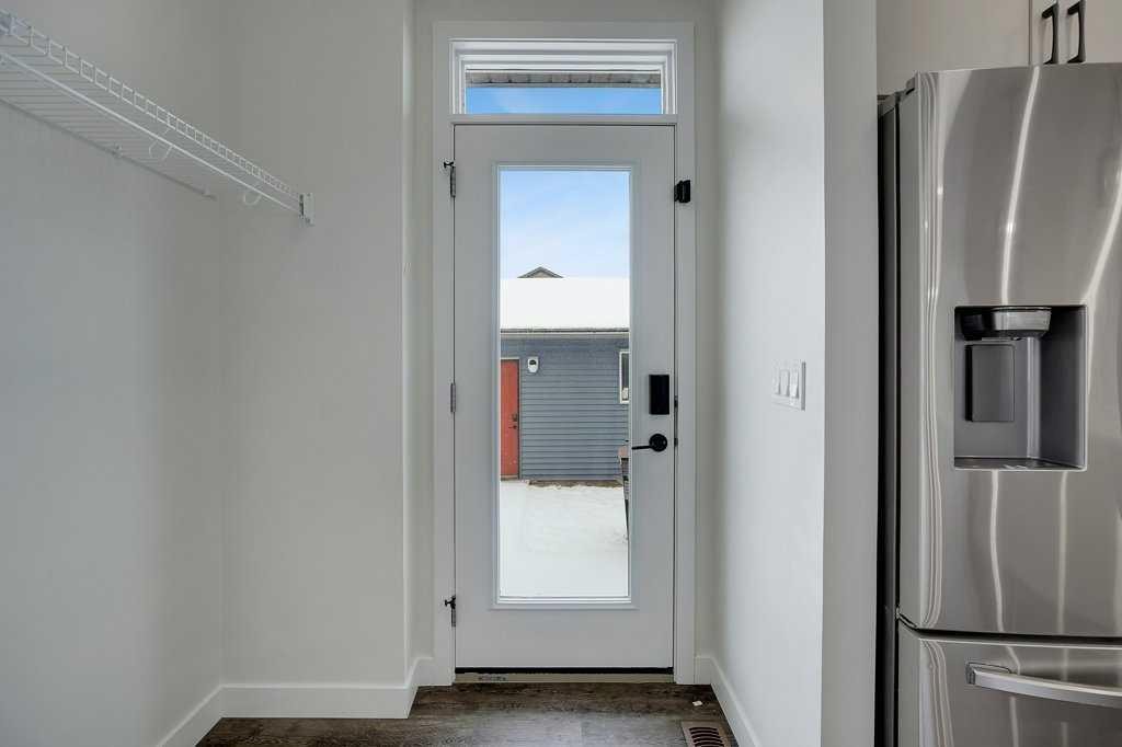 103 Highview Gate Se, Airdrie, AB - Indoor Photo Showing Other Room