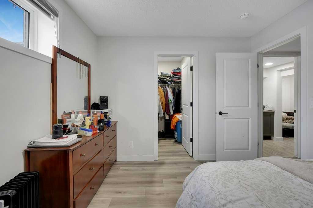 103 Highview Gate Se, Airdrie, AB - Indoor Photo Showing Bedroom