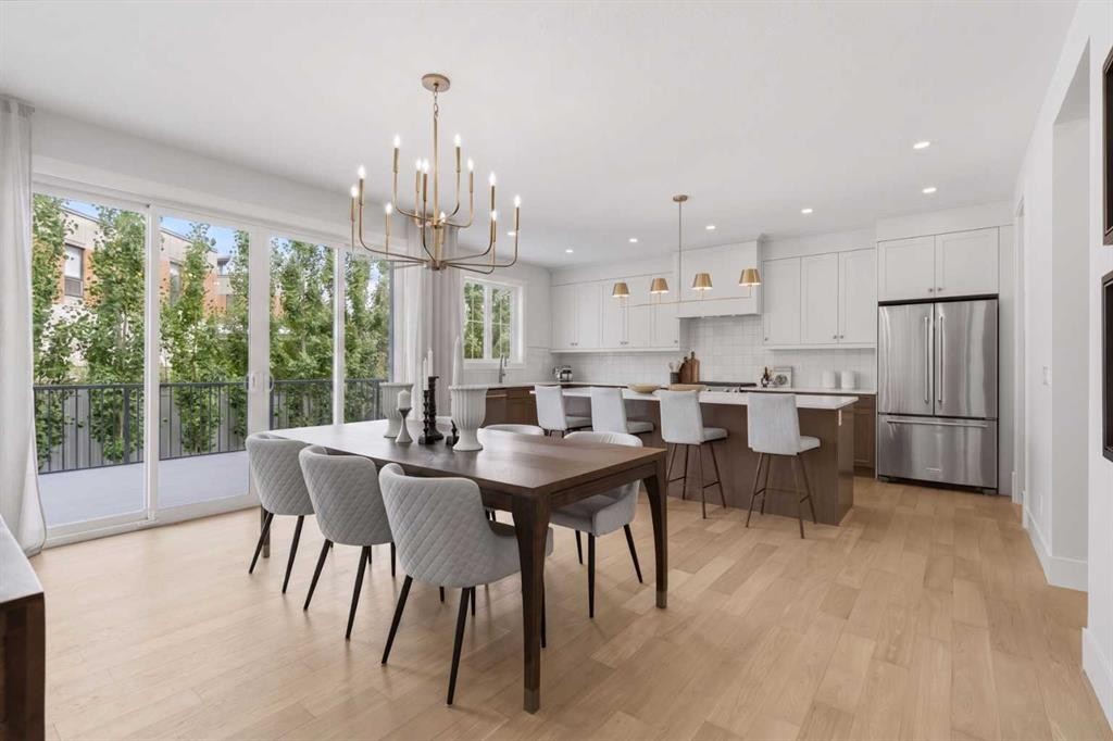 378 Bessborough Drive Sw, Calgary, AB - Indoor Photo Showing Other Room