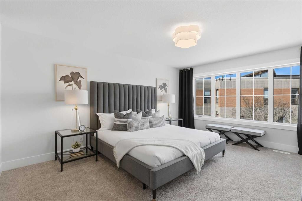 378 Bessborough Drive Sw, Calgary, AB - Indoor Photo Showing Bedroom