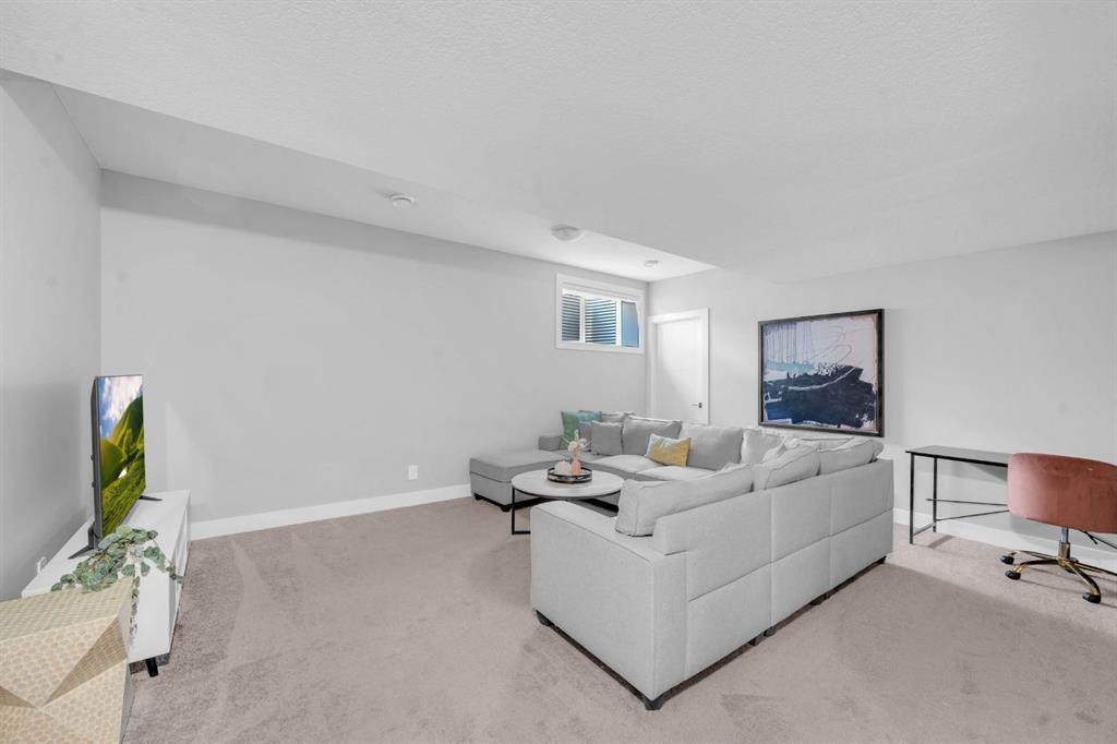 155 Carringham Way Nw, Calgary, AB - Indoor