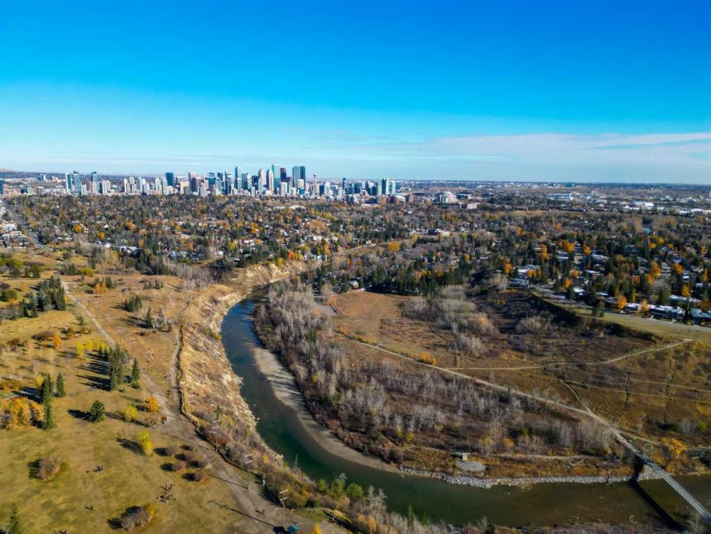 2320 54 Avenue Sw, Calgary, AB - Outdoor With View