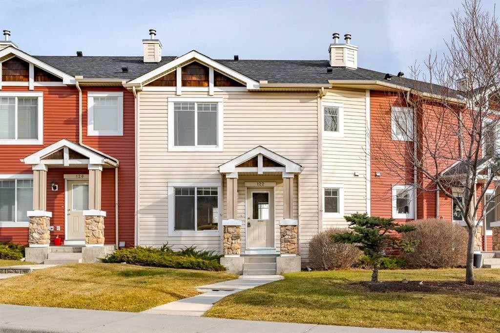 122 Panamount Drive Nw, Calgary, AB - Outdoor With Facade
