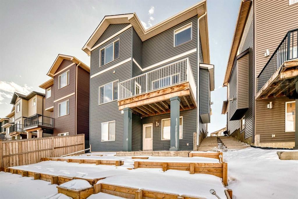 184 Sherview Grove Nw, Calgary, AB - Outdoor