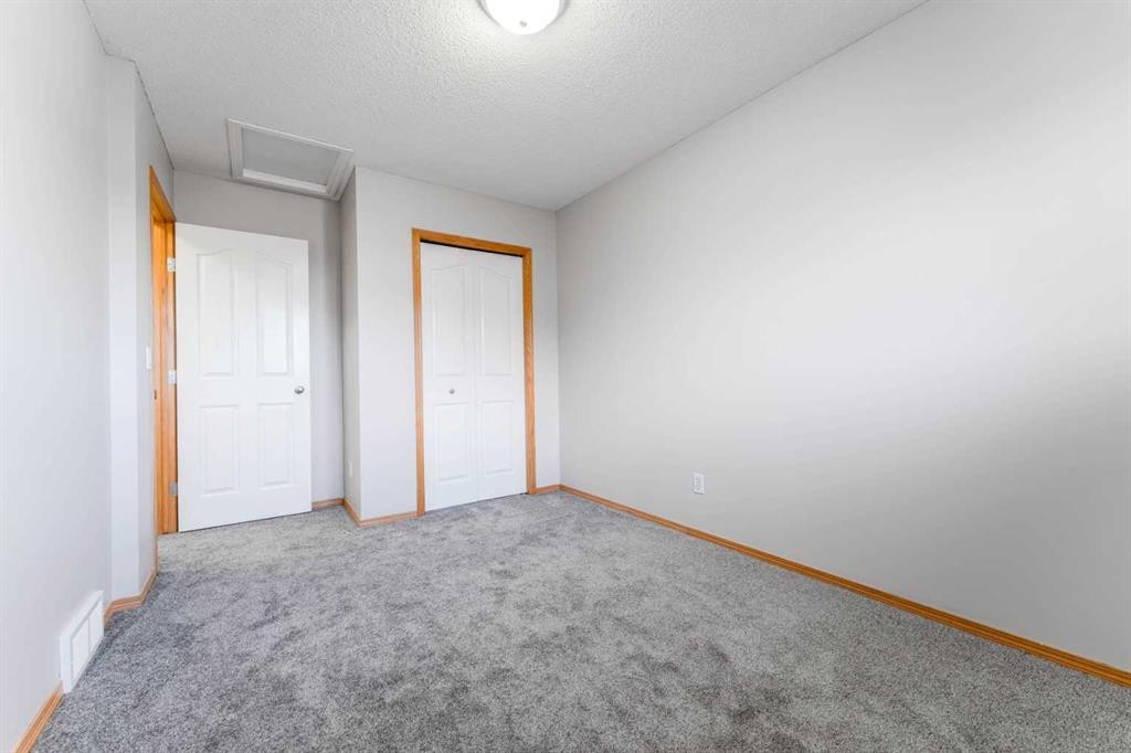 14 Taralea Bay Ne, Calgary, AB - Indoor Photo Showing Other Room