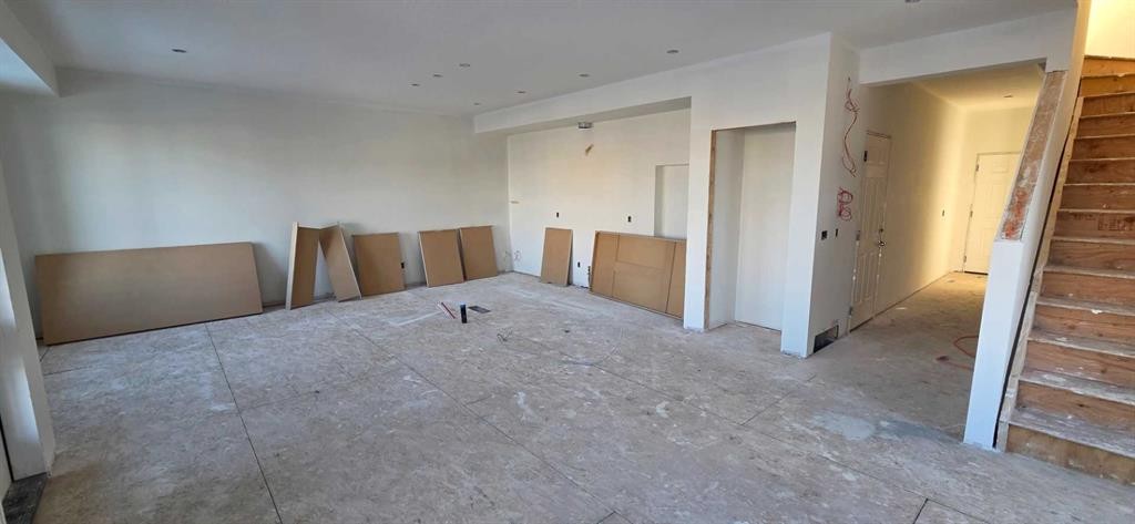 2235 81St Street Sw, Calgary, AB - Indoor Photo Showing Other Room