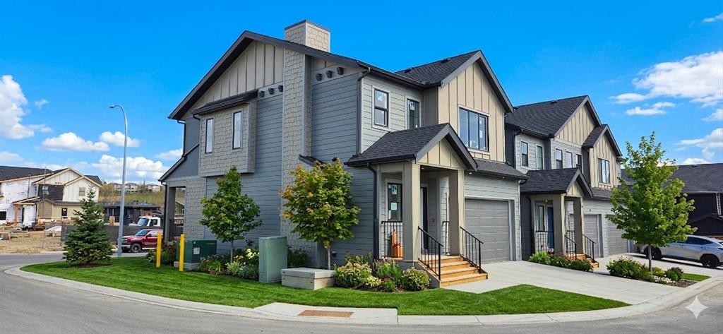 2235 81St Street Sw, Calgary, AB - Outdoor With Facade
