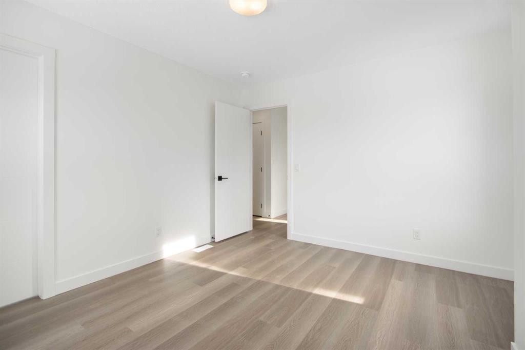 2235 81St Street Sw, Calgary, AB - Indoor Photo Showing Other Room