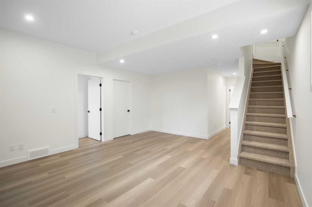 2235 81St Street Sw, Calgary, AB - Indoor Photo Showing Other Room
