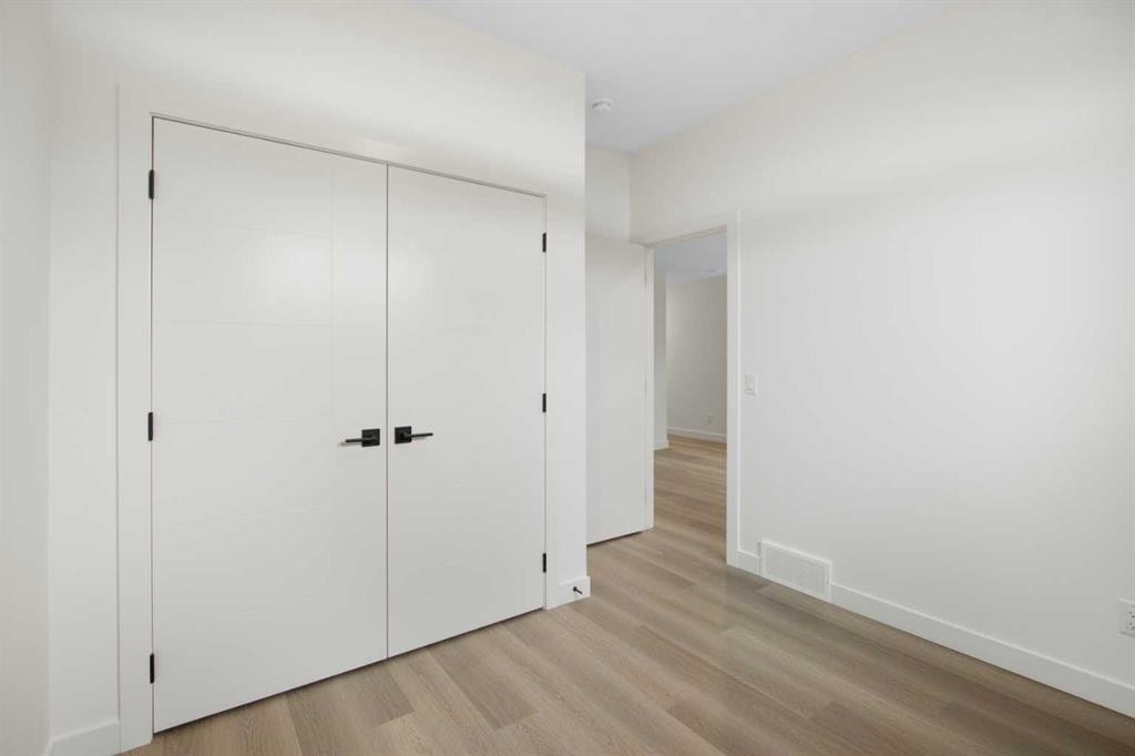 2235 81St Street Sw, Calgary, AB - Indoor Photo Showing Other Room