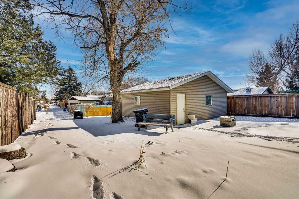 363 Templeside Circle Ne, Calgary, AB - Outdoor