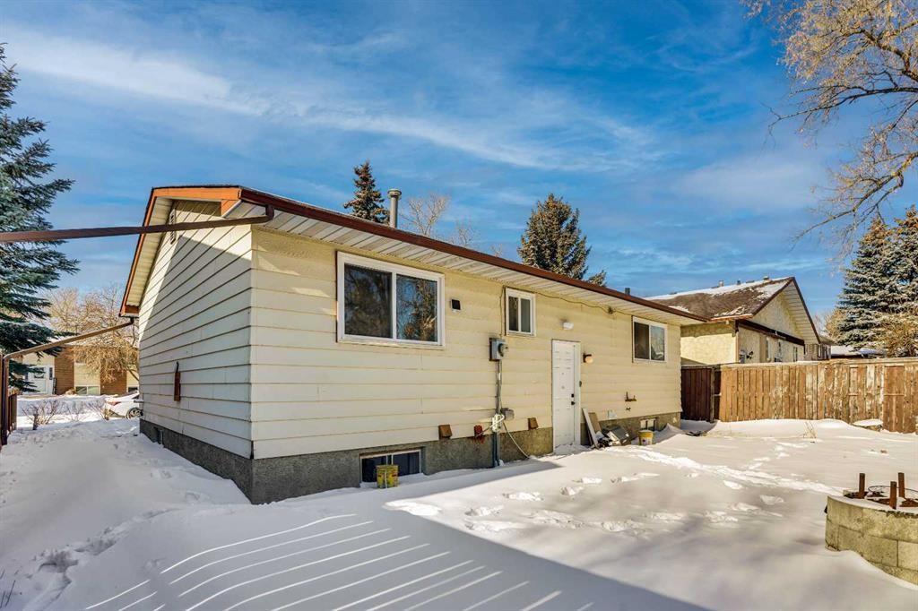 363 Templeside Circle Ne, Calgary, AB - Outdoor