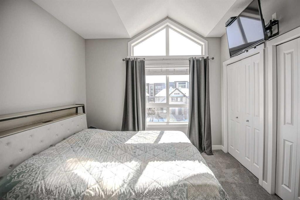 170 Skyview Ranch Road Ne, Calgary, AB - Indoor Photo Showing Bedroom