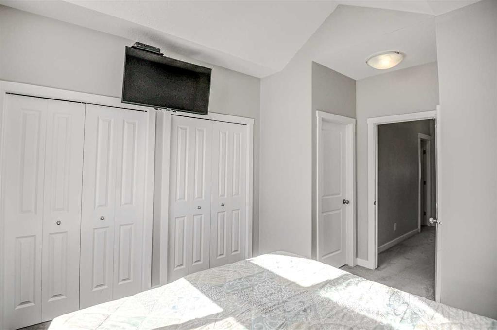 170 Skyview Ranch Road Ne, Calgary, AB - Indoor Photo Showing Bedroom