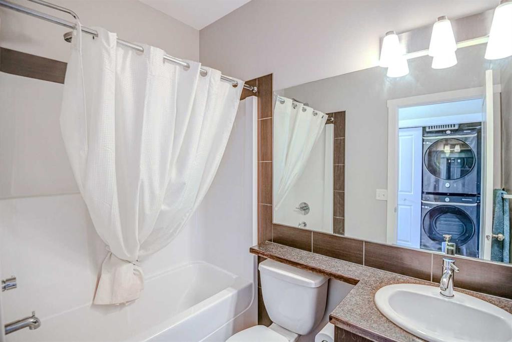 170 Skyview Ranch Road Ne, Calgary, AB - Indoor Photo Showing Bathroom