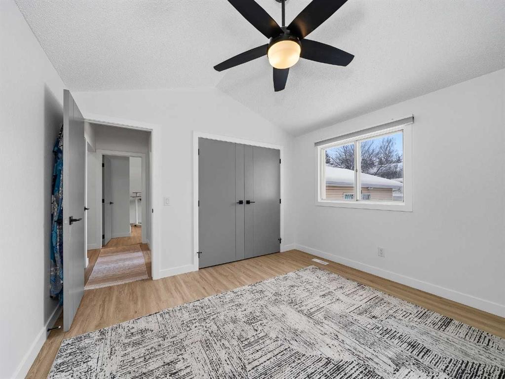 7723 Hunterview Drive Nw, Calgary, AB - Indoor Photo Showing Other Room