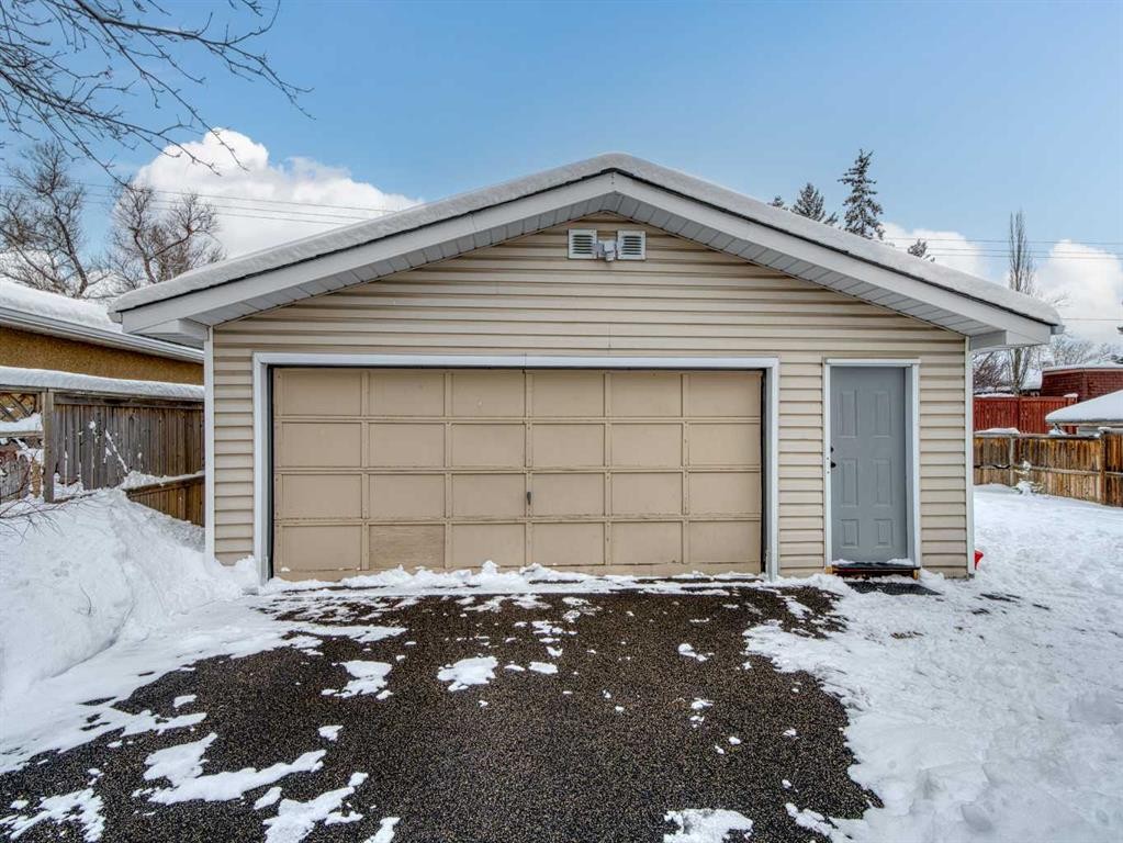 7723 Hunterview Drive Nw, Calgary, AB - Outdoor