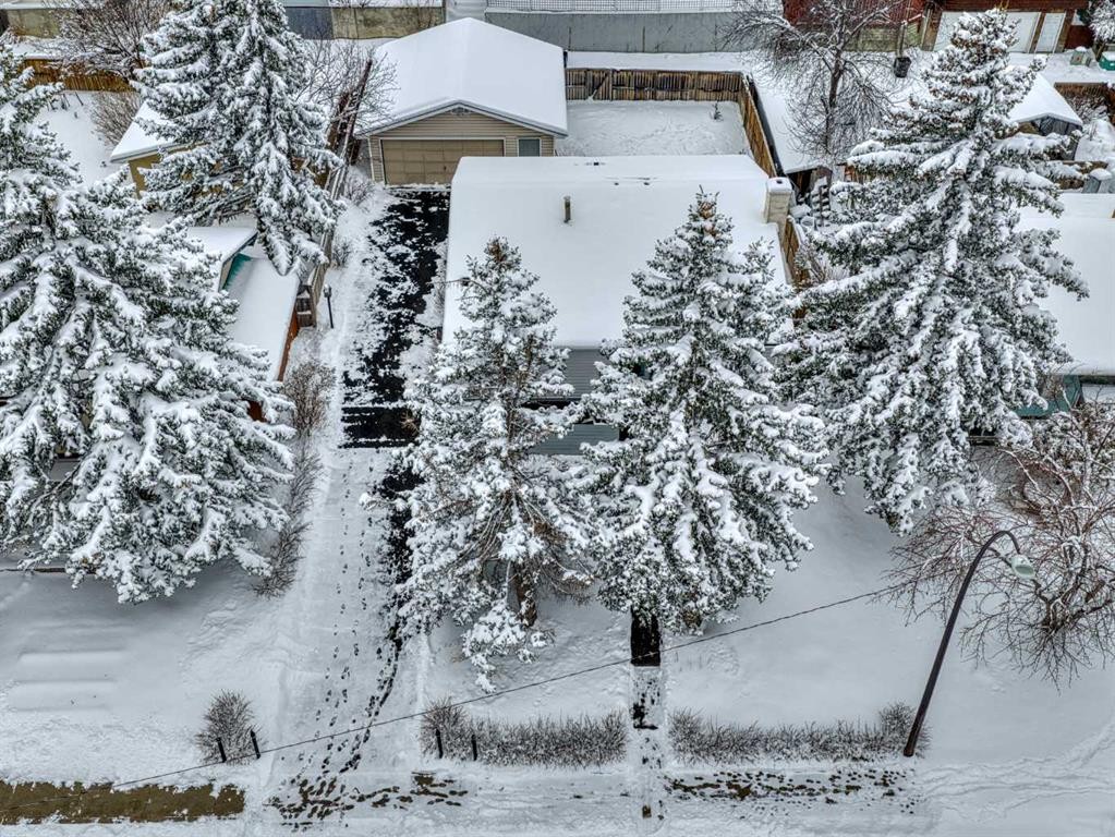 7723 Hunterview Drive Nw, Calgary, AB - Outdoor