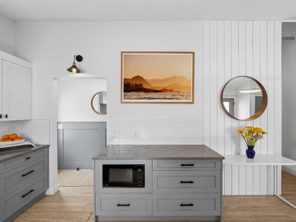 7723 Hunterview Drive Nw, Calgary, AB - Indoor