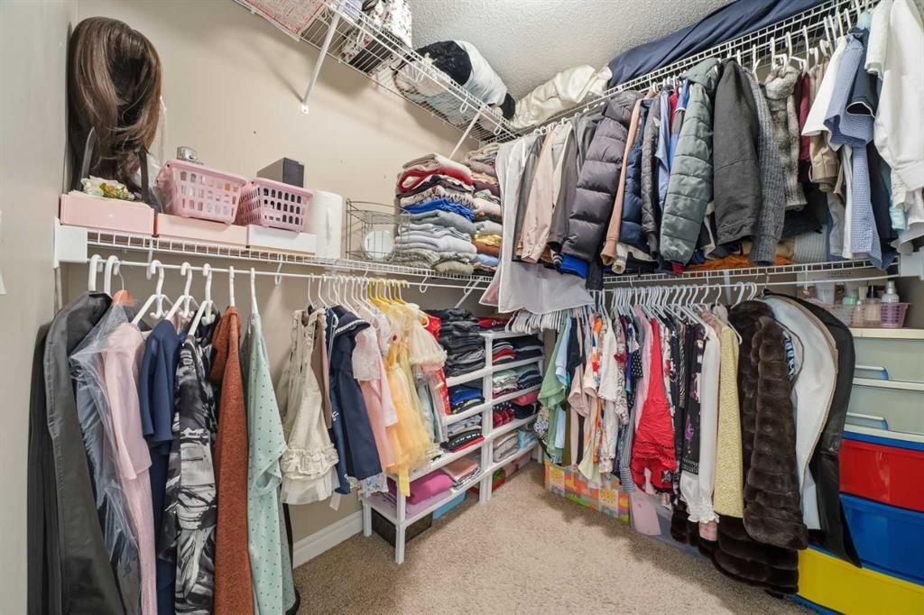 67 Evanspark Road Nw, Calgary, AB - Indoor With Storage