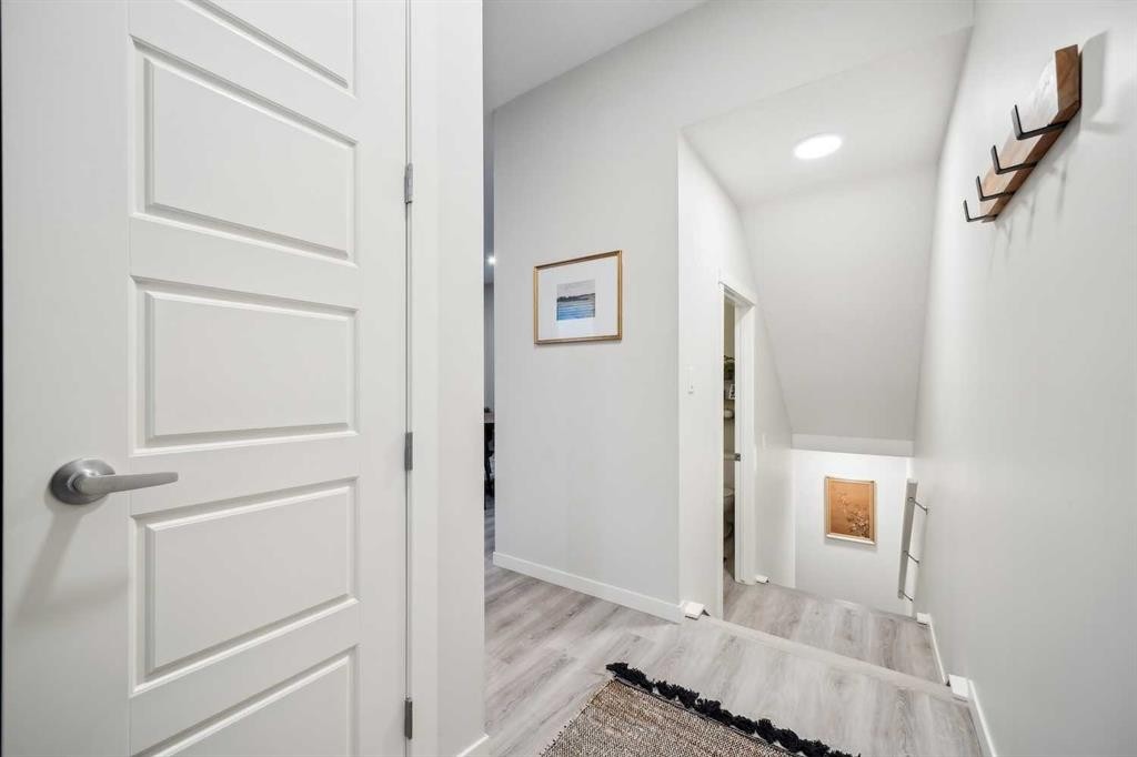 224 Vantage Drive, Cochrane, AB - Indoor Photo Showing Other Room