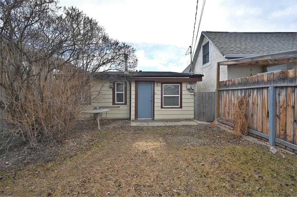 1024 18 Avenue Se, Calgary, AB - Outdoor