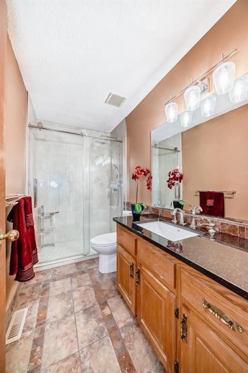 142 Edgeview Road Nw, Calgary, AB - Indoor Photo Showing Bathroom