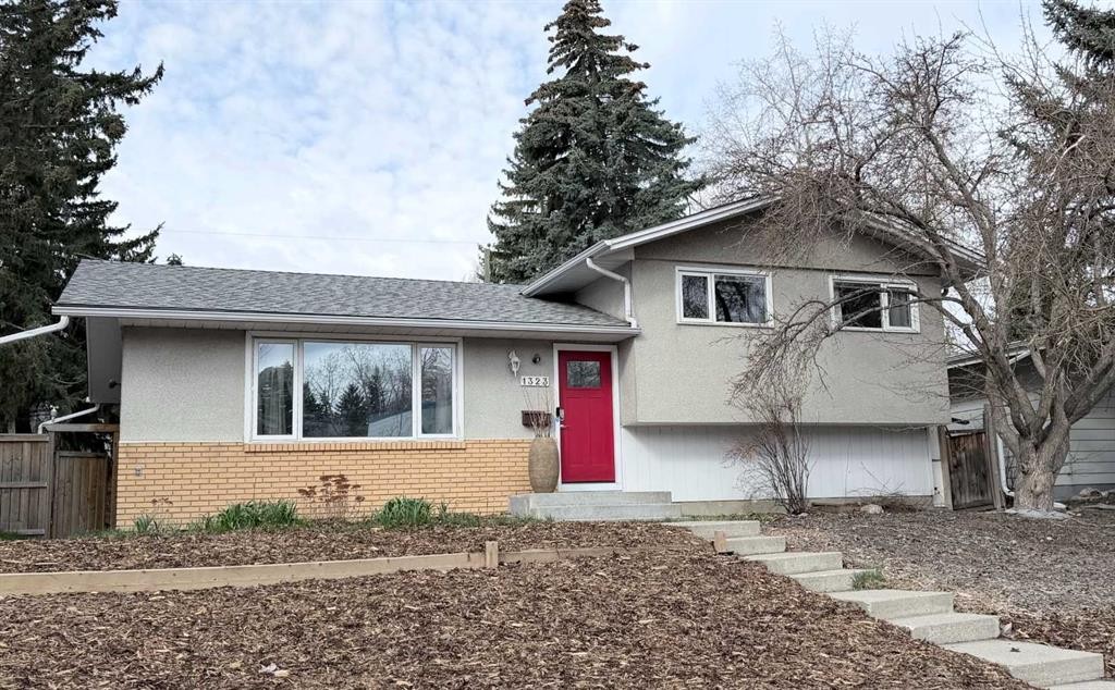 1323 University Drive Nw, Calgary, AB - Outdoor