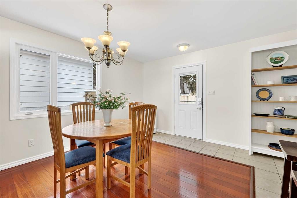 1323 University Drive Nw, Calgary, AB - Indoor Photo Showing Dining Room
