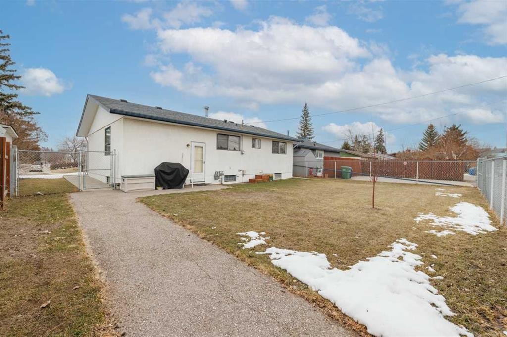 6023 Maddock Drive Ne, Calgary, AB