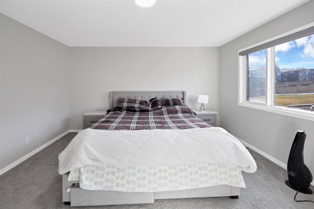 127 Calhoun Crescent Ne, Calgary, AB - Indoor Photo Showing Bedroom