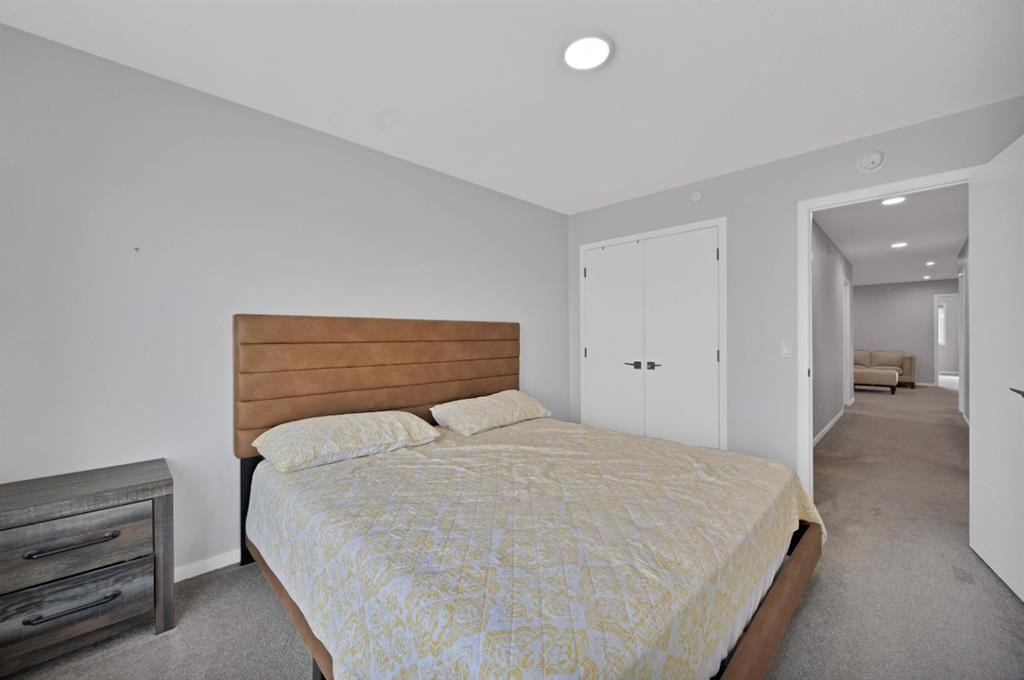 127 Calhoun Crescent Ne, Calgary, AB - Indoor Photo Showing Bedroom