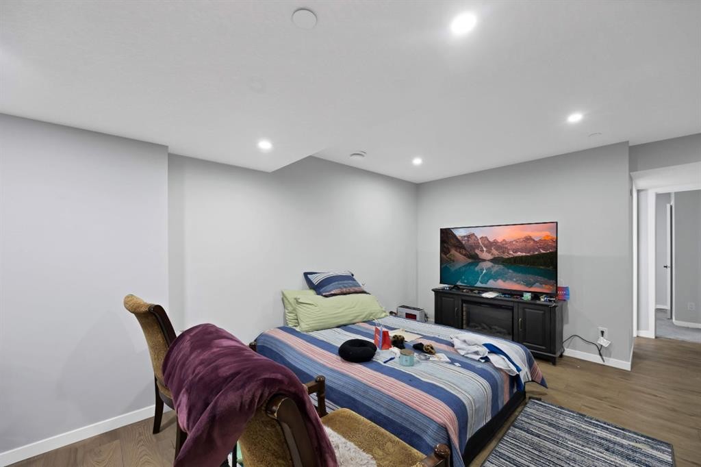 127 Calhoun Crescent Ne, Calgary, AB - Indoor