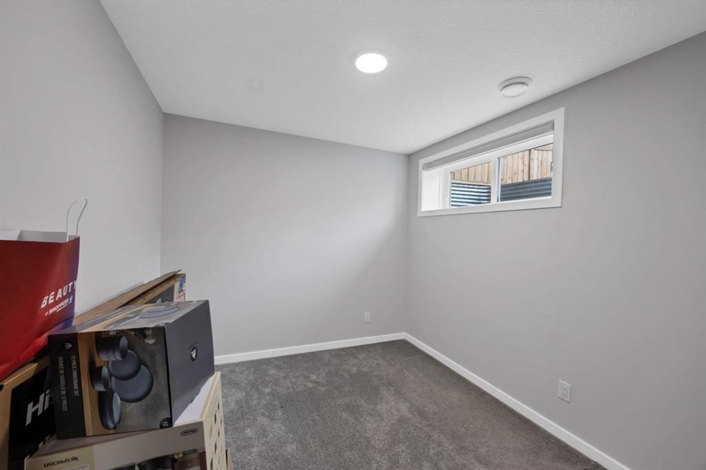127 Calhoun Crescent Ne, Calgary, AB - Indoor Photo Showing Other Room