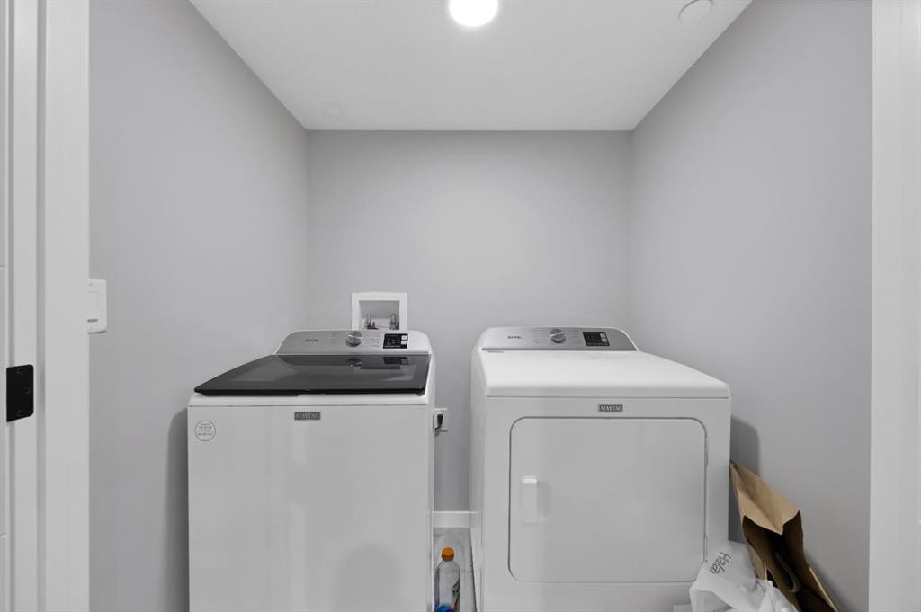 127 Calhoun Crescent Ne, Calgary, AB - Indoor Photo Showing Laundry Room