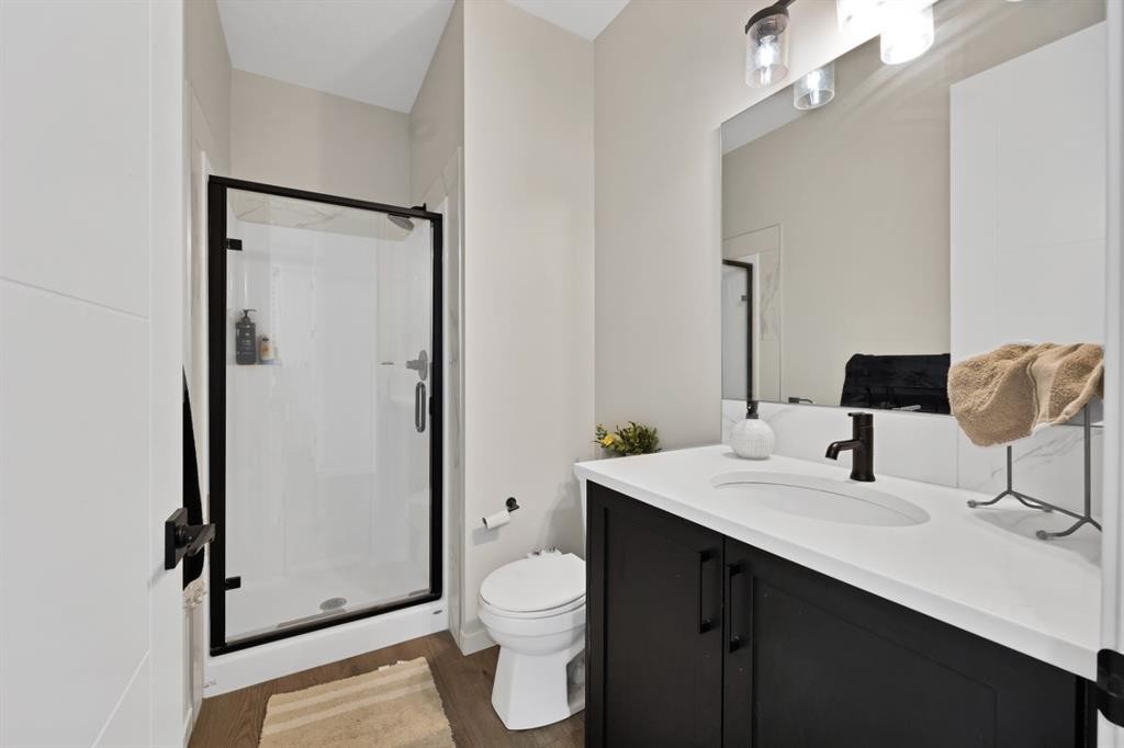 127 Calhoun Crescent Ne, Calgary, AB - Indoor Photo Showing Bathroom