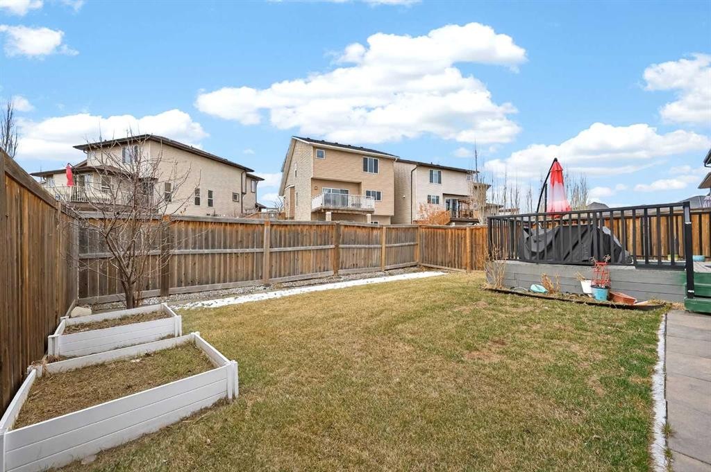 148 Walden Square Se, Calgary, AB - Outdoor