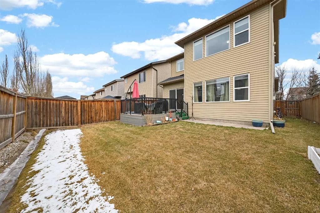 148 Walden Square Se, Calgary, AB - Outdoor
