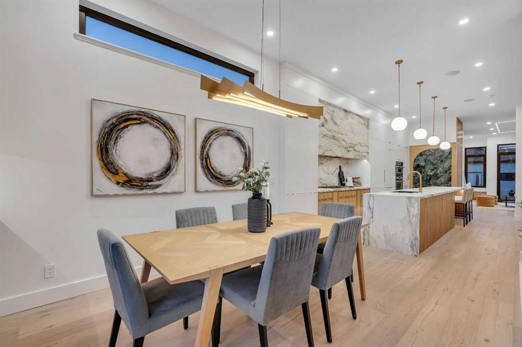 2008 8 Avenue Se, Calgary, AB - Indoor Photo Showing Dining Room