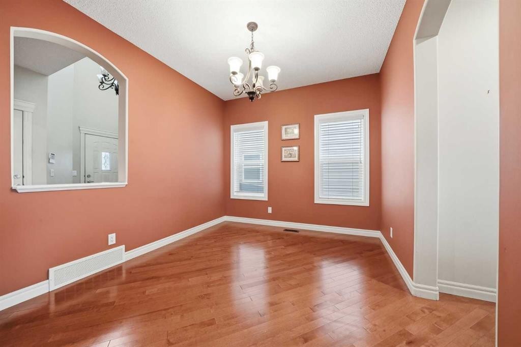 27 Saddleland Way Ne, Calgary, AB - Indoor Photo Showing Other Room